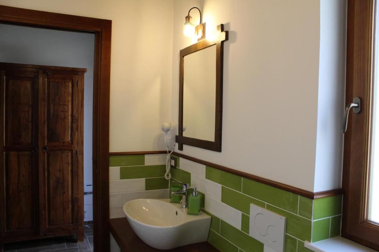 The Chalet, Guest House Аджерола Екстериор снимка